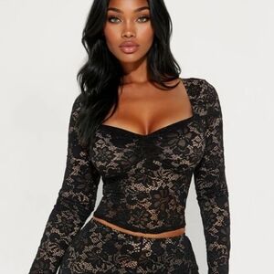 Victoria lace capri set